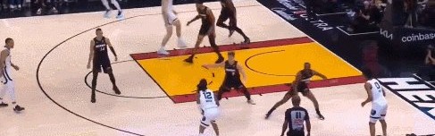 莫兰特化身武器大师叫板NBA 举枪挨罚后改扔手雷？